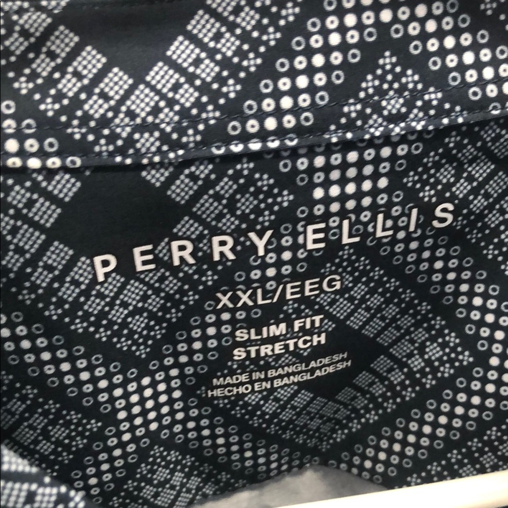 👕NWOT Perry Ellis Black Shirt with White Geometric Dot Pattern